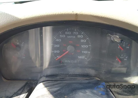 2005 Ford F-150 Stx/Xl/Xlt z USA, uszkodzony, nr VIN 1FTRF14W85NA17679